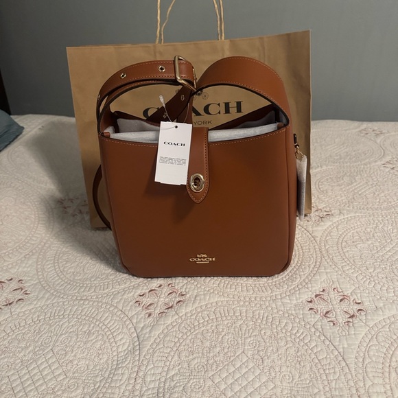 Coach Handbags - Coach Cognac Leather Bucket Shoulder Bag